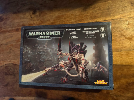 Warhammer 40k Tyranid Hive Tyrant Games Workshop 2011