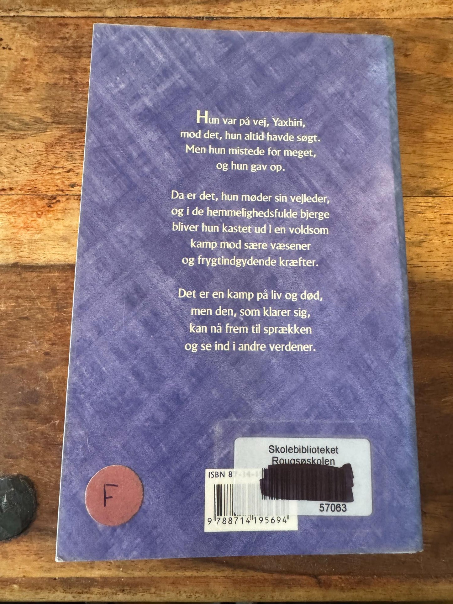 En gave af kraft Yaxhiri-bøgerne #6 Anne Lilmoes 2018