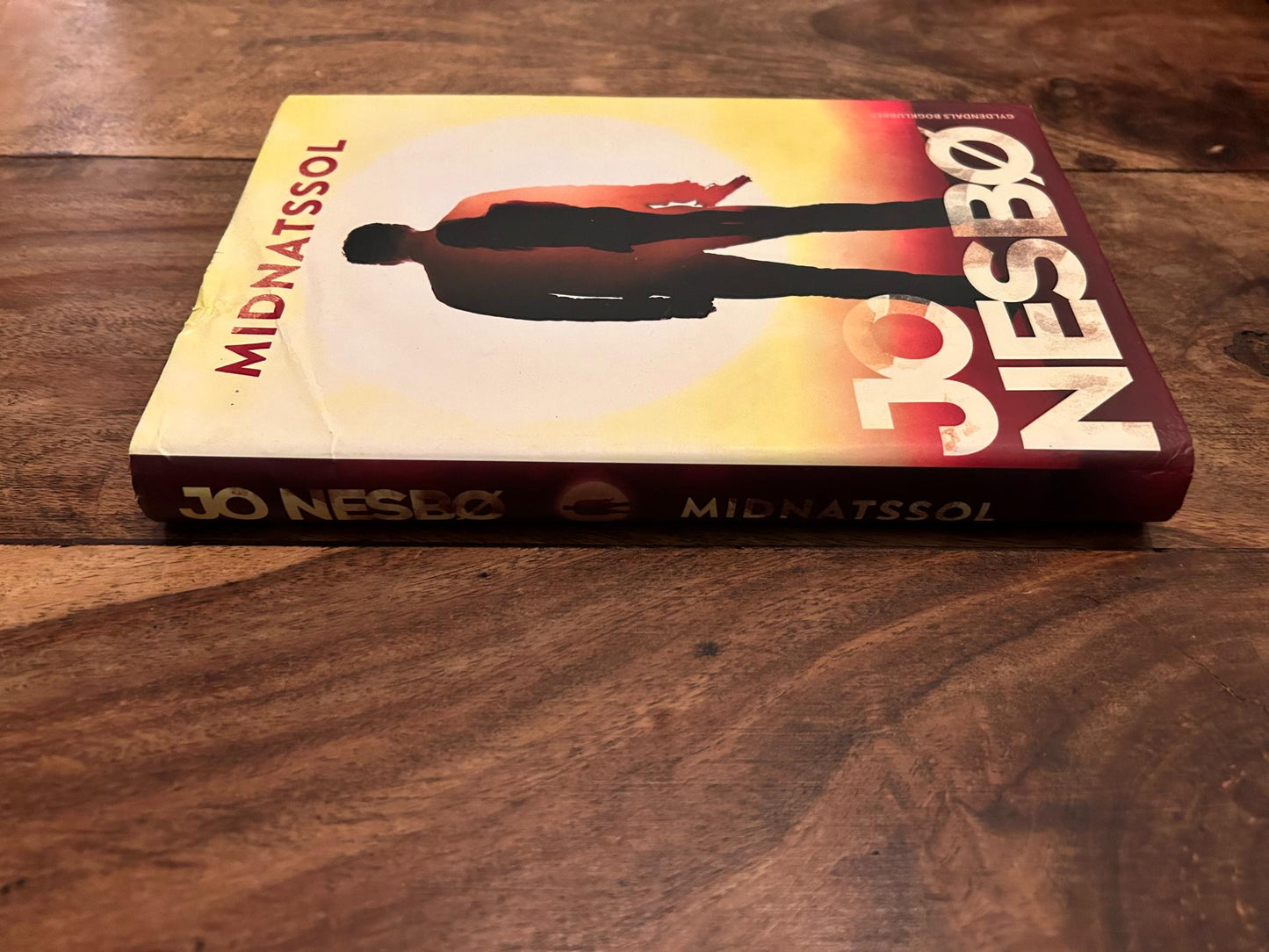 Midnatssol Jo Nesbø Gyldendals Bogklubber 2015