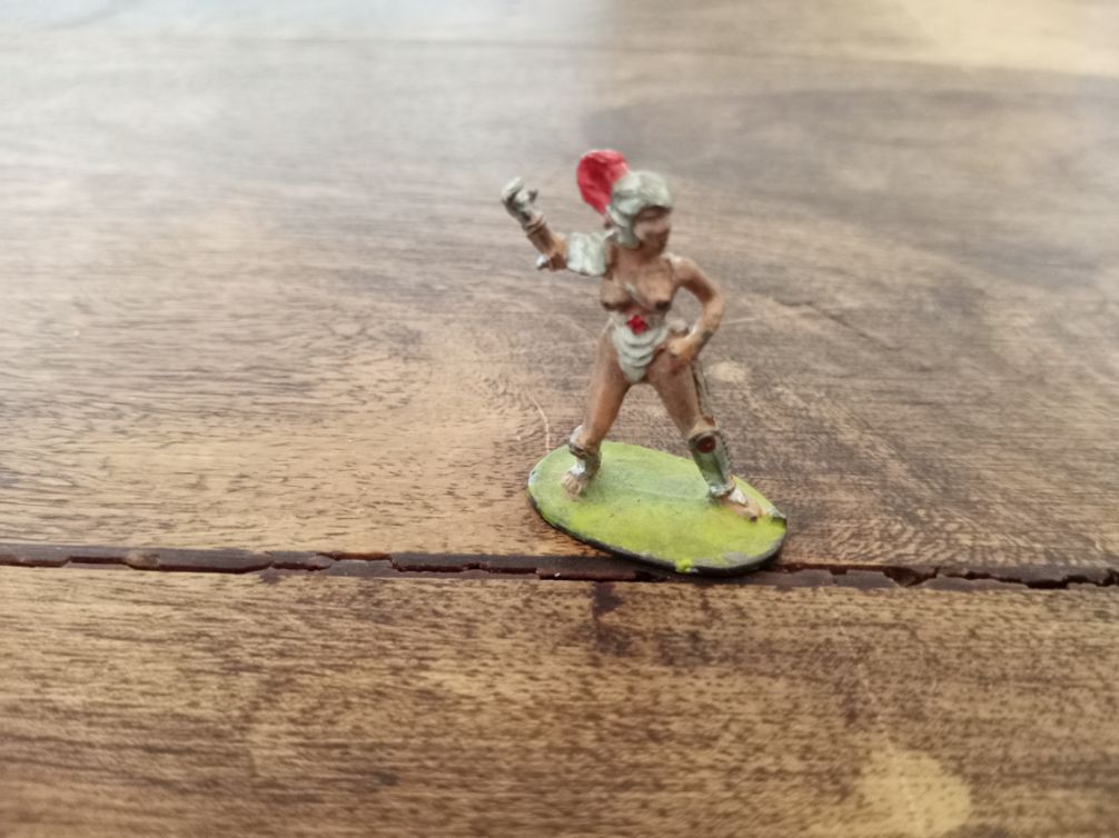 Prince August Female Warrior Metal Mithril Miniatures