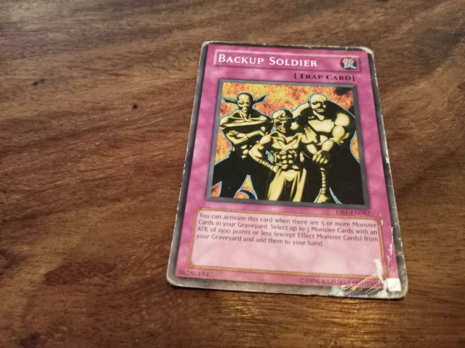 Yu-Gi-Oh! Backup Soldier DB1-EN082