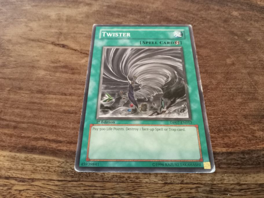 Yu-Gi-Oh! Twister DP07-EN012