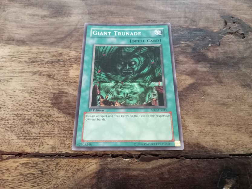 Yu-Gi-Oh! Giant Trunade SD2-EN015