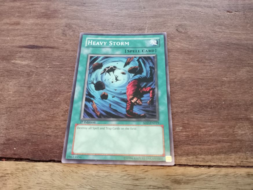 Yu-Gi-Oh! Heavy Storm SD2-EN019