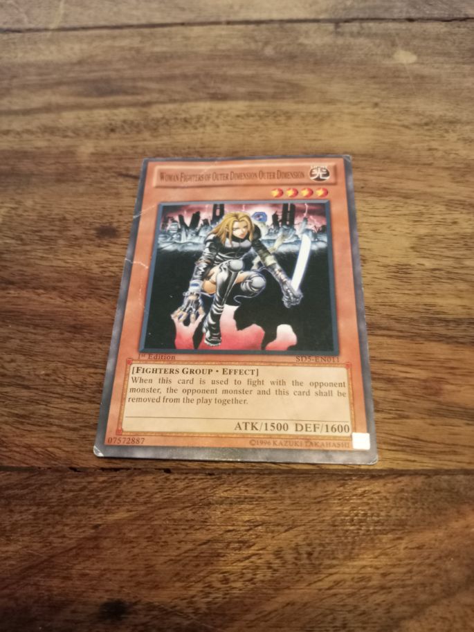 Yu-Gi-Oh! D.D. Warrior Lady SD5-EN011