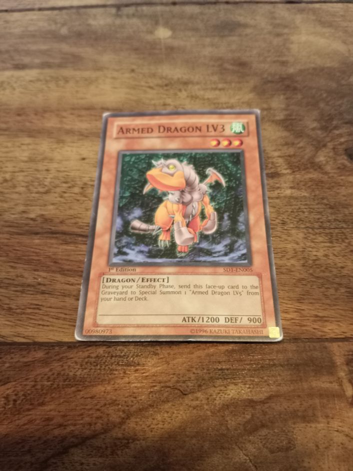 Yu-Gi-Oh! Armed Dragon LV3 SD1-EN005