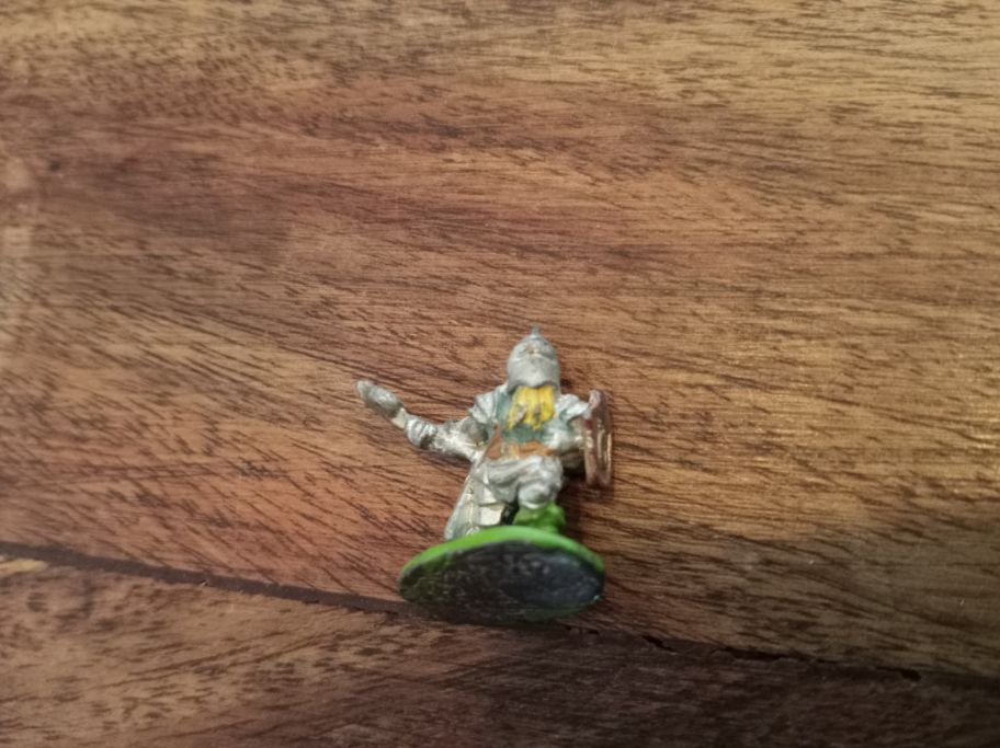 Dwarf Miniature With Platemail & Mace Metal
