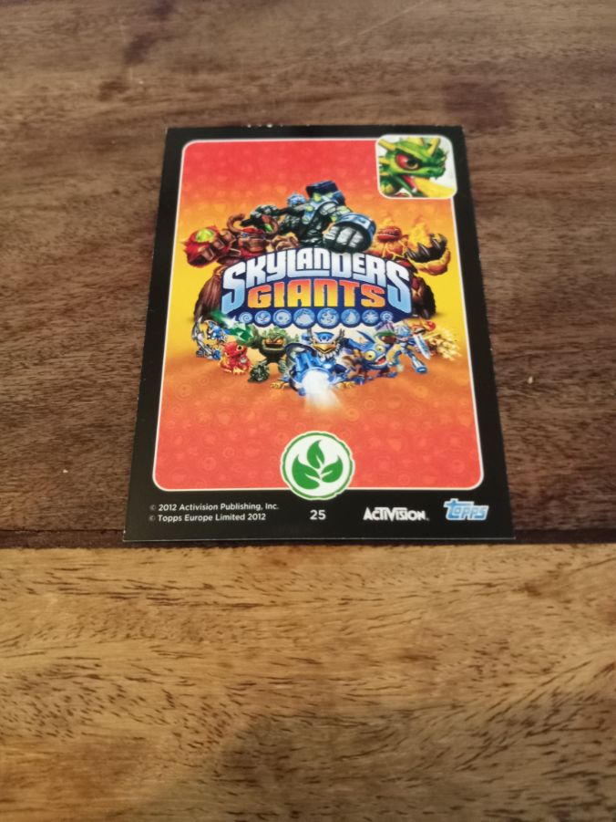 Skylanders Camo 25 Topps Trading Cards