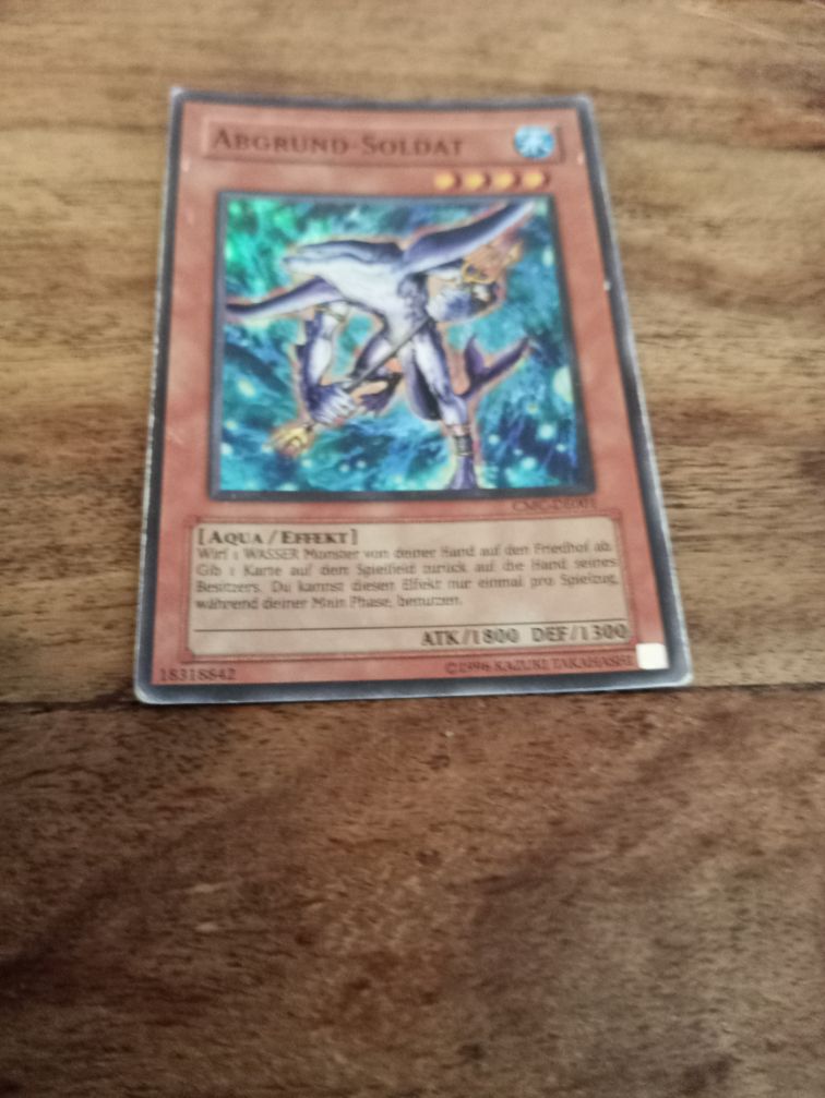 Yu-Gi-Oh! Abgrund-Soldat Holo CMC-DE001