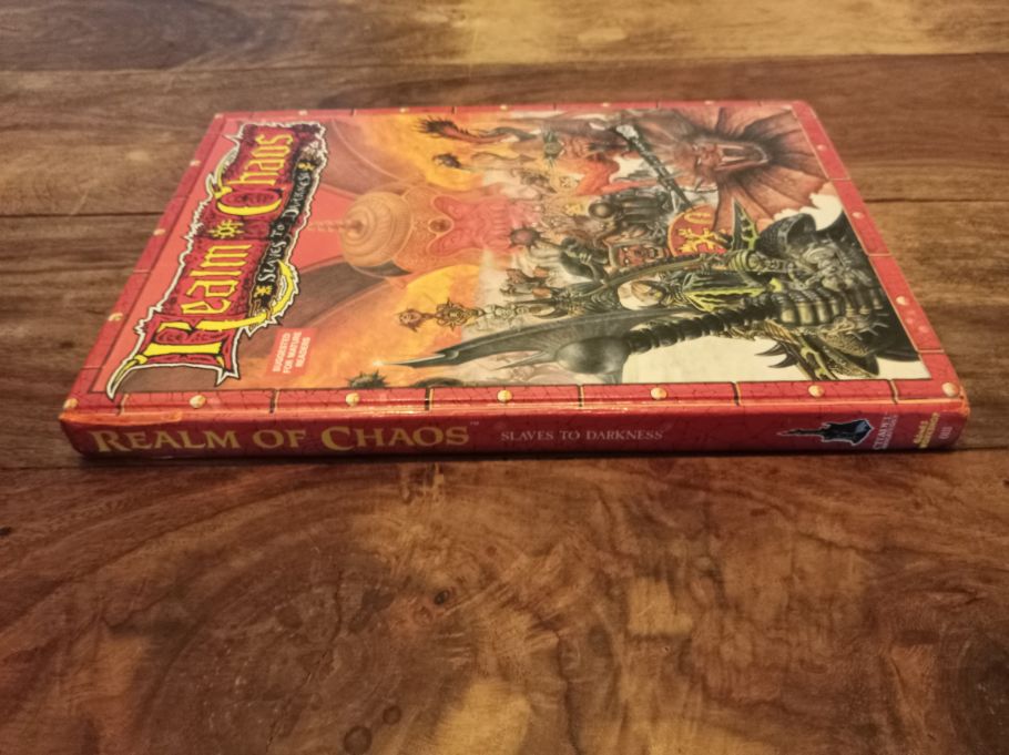 Warhammer Realm Of Chaos Slaves of Darkness Hardback Games Workshop 1988