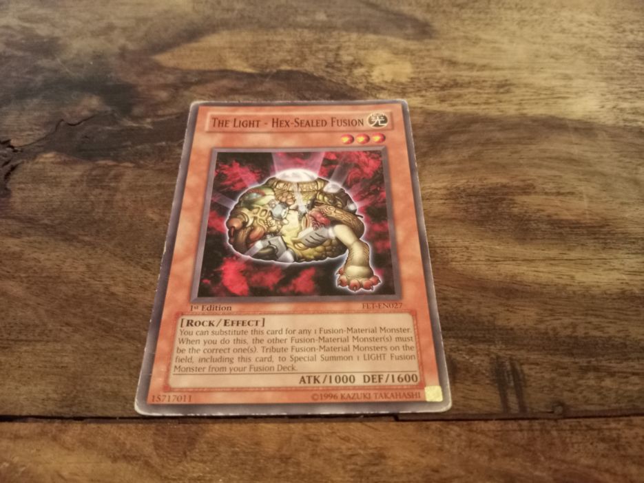 Yu-Gi-Oh! The Light - Hex-Sealed Fusion FET-EN027