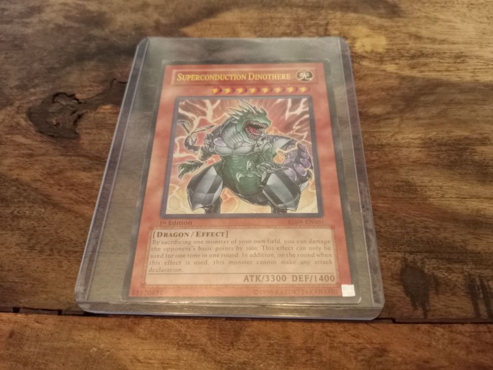 Yu-Gi-Oh! Super Conductor Dinotyhere SD09-EN001 Holo