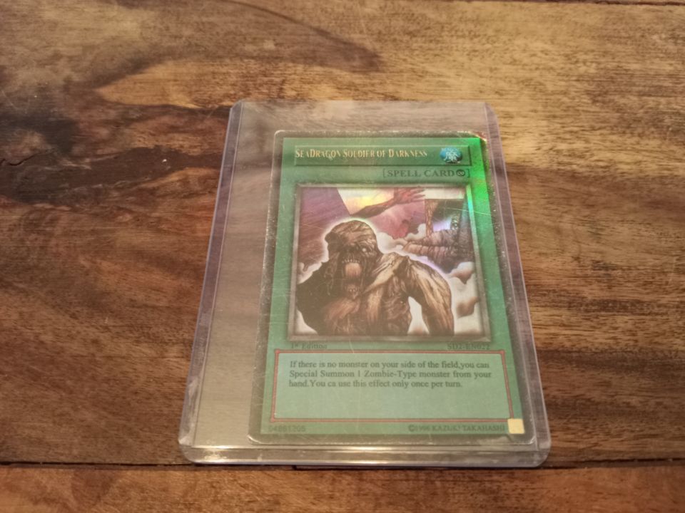 Yu-Gi-Oh! Sea Dragon Soldier of Darknes SD2-EN022 Holo