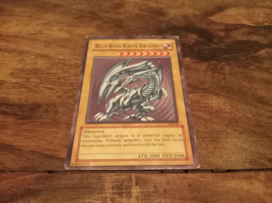 Yu-Gi-Oh! Blue Eyes White Dragon LB-01