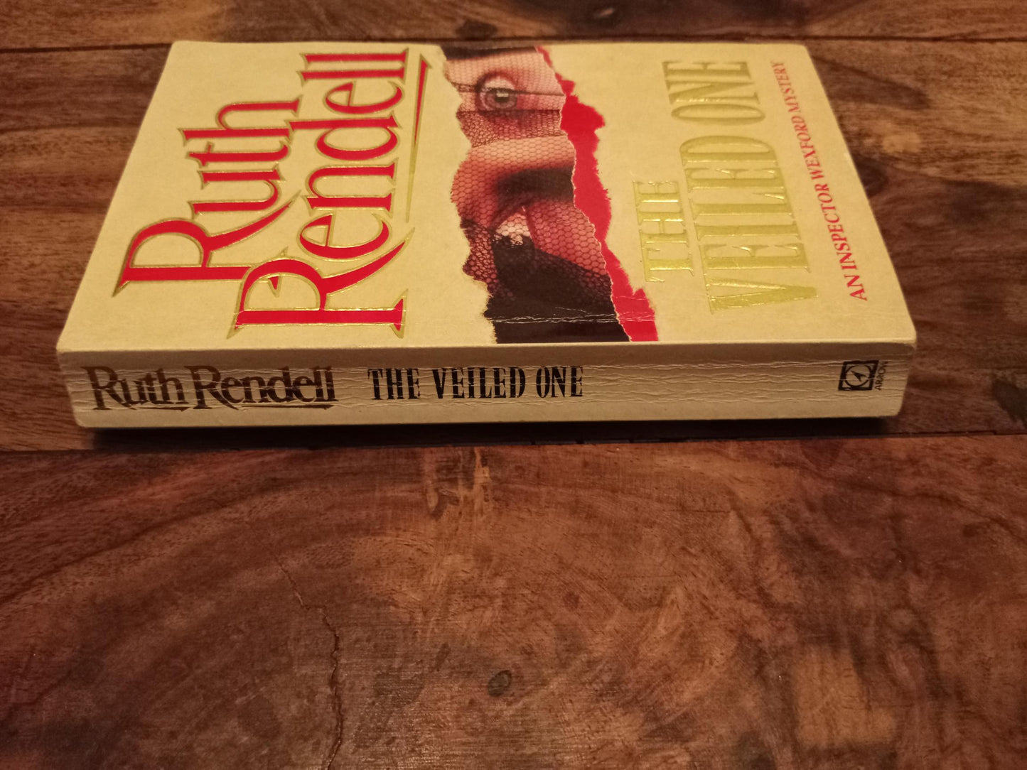 The Veiled One An Inspector Wexford Mystery Ruth Rendell Arrow 1989