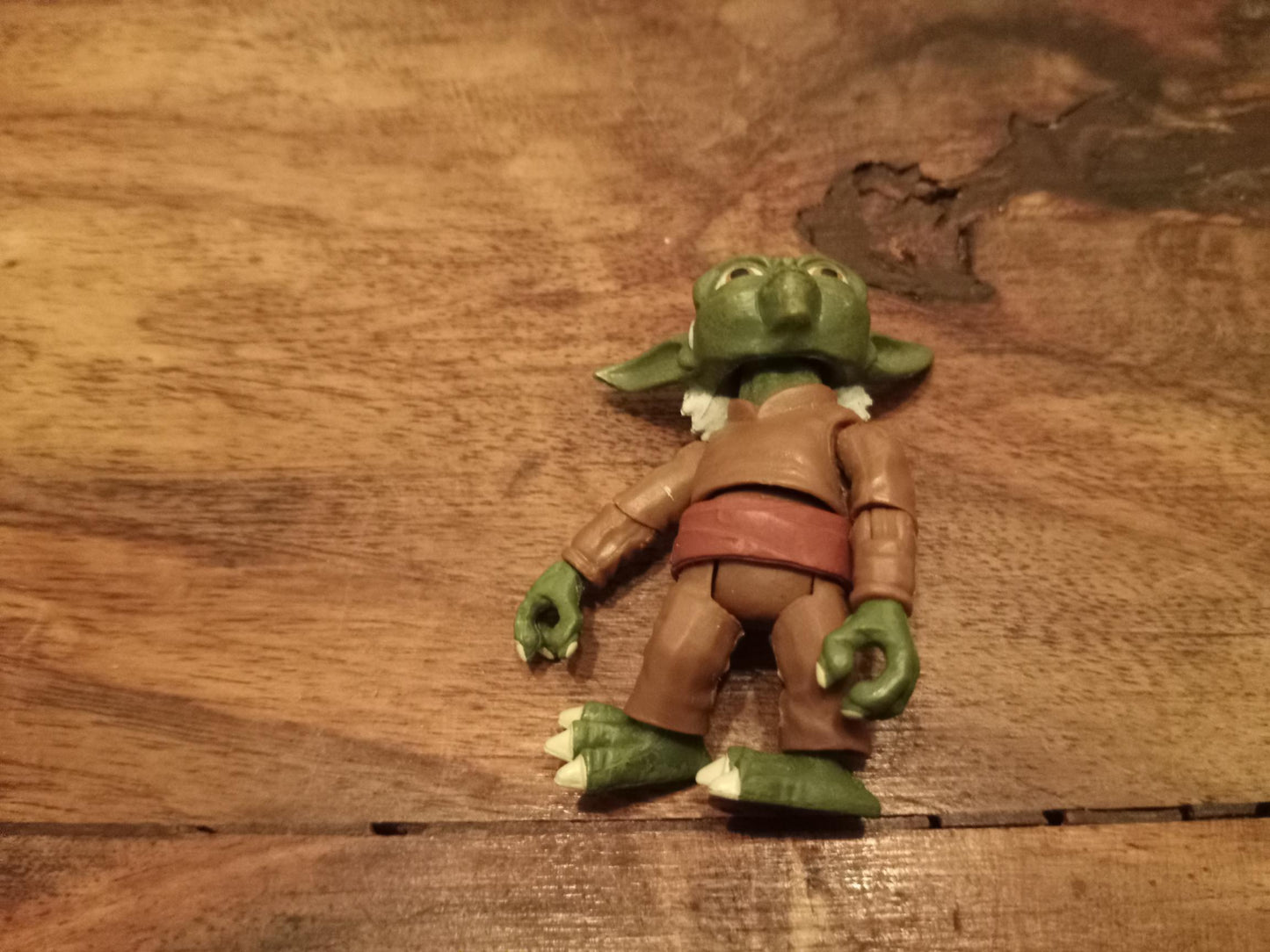 Star Wars Yoda Action Figure 2.5" Hasbro 2009