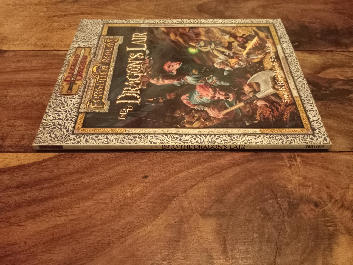 Forgotten Realms Into The Dragon's Lair Wizards of the Coast 2000