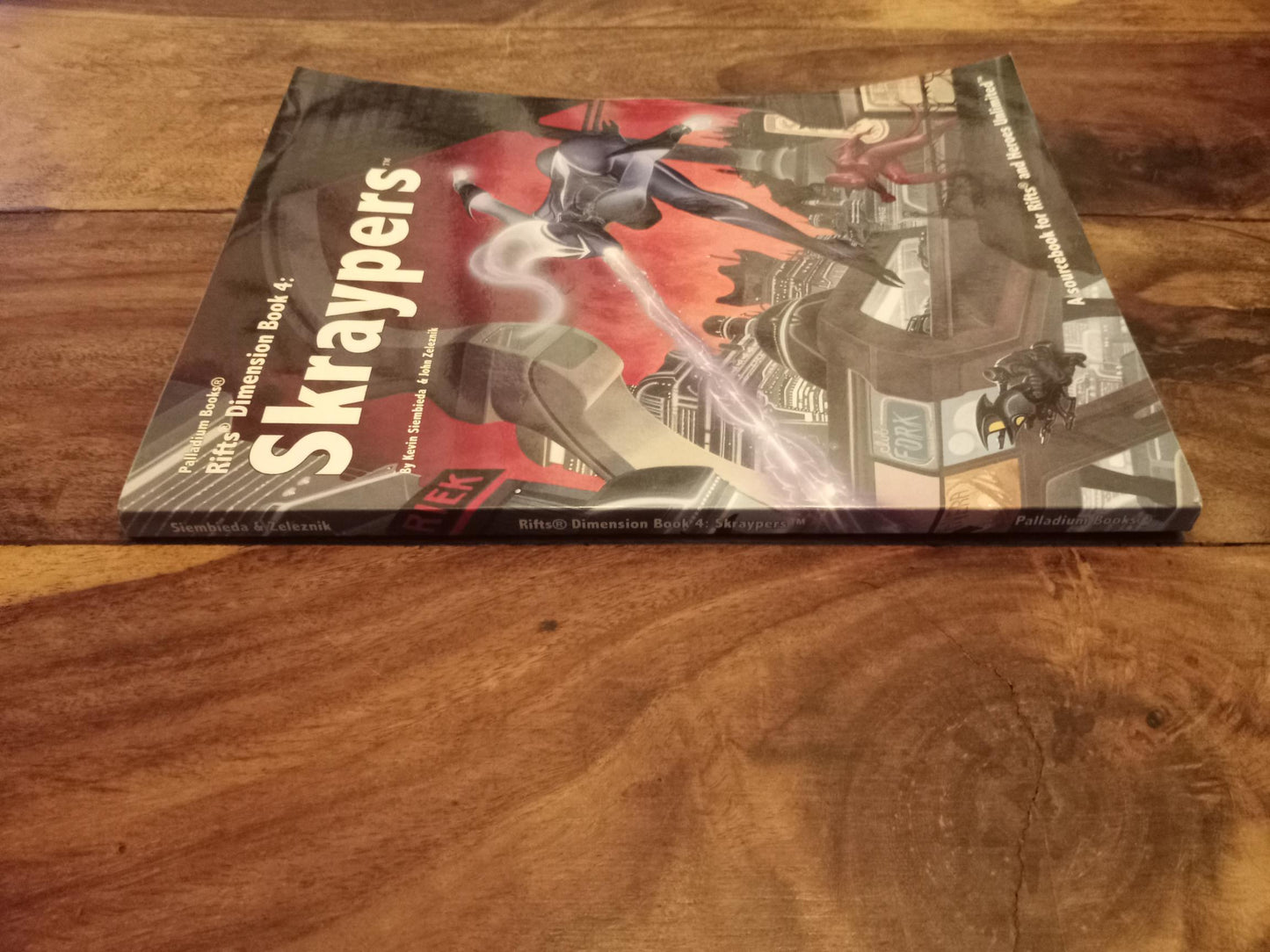 Rifts Dimension Book 4: Skraypers Palladium 1998