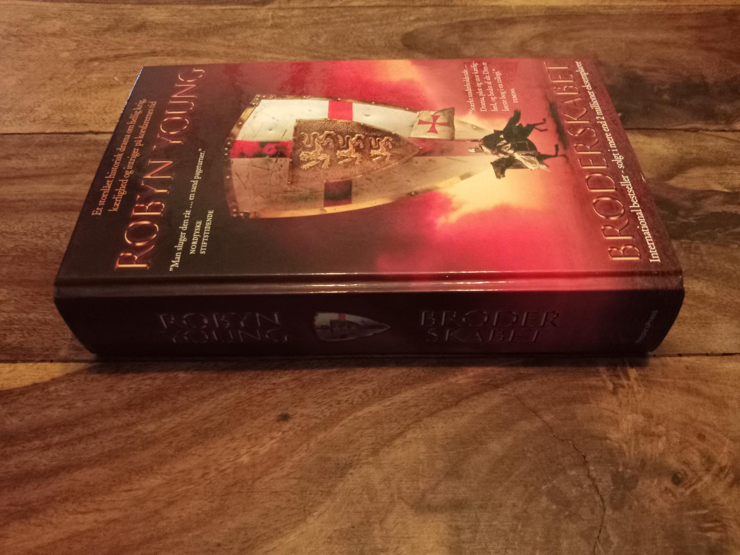 Broderskabet Robyn Young People´s Press 2020