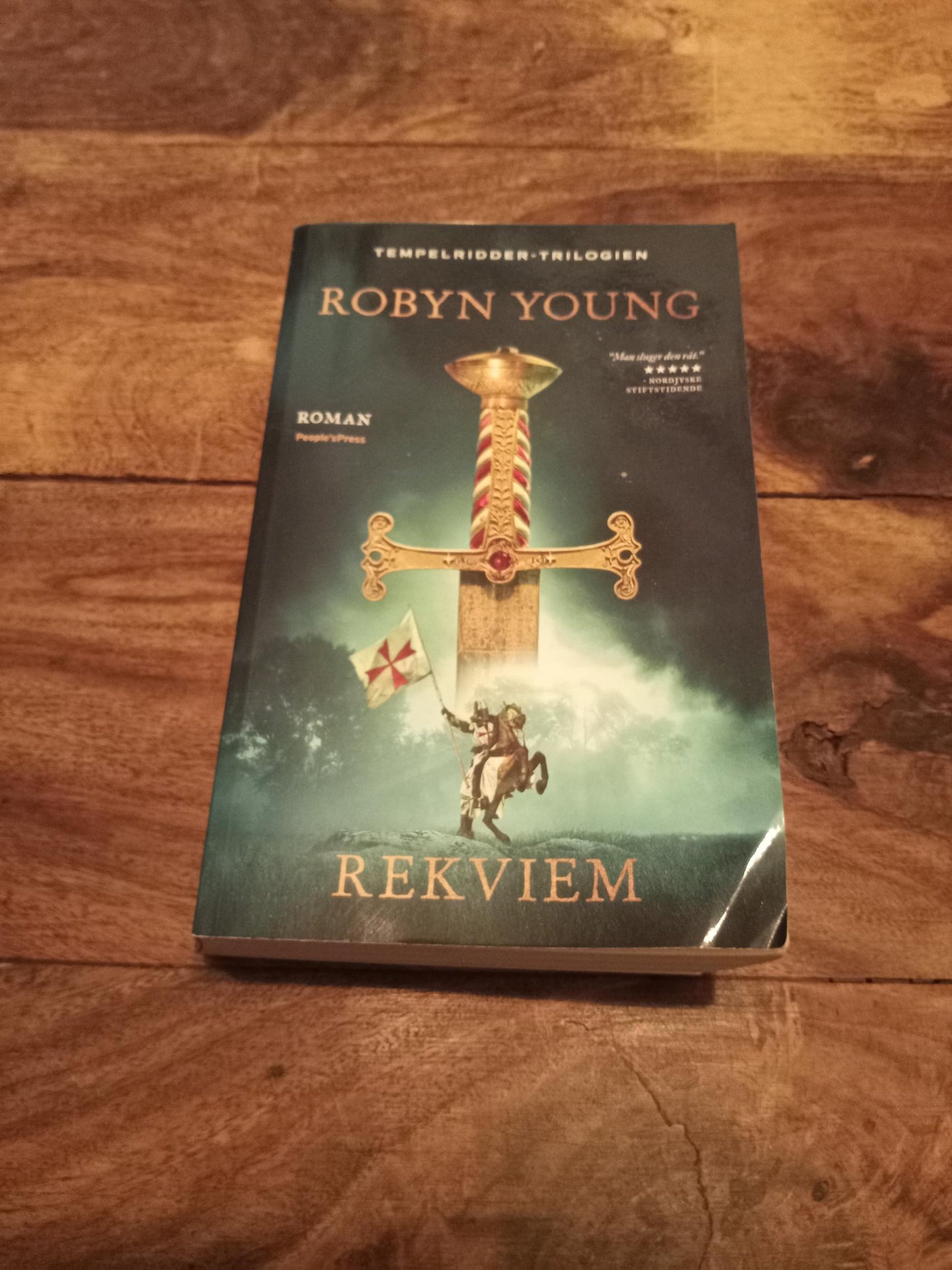 Rekviem Robyn Young People´s Press 2020