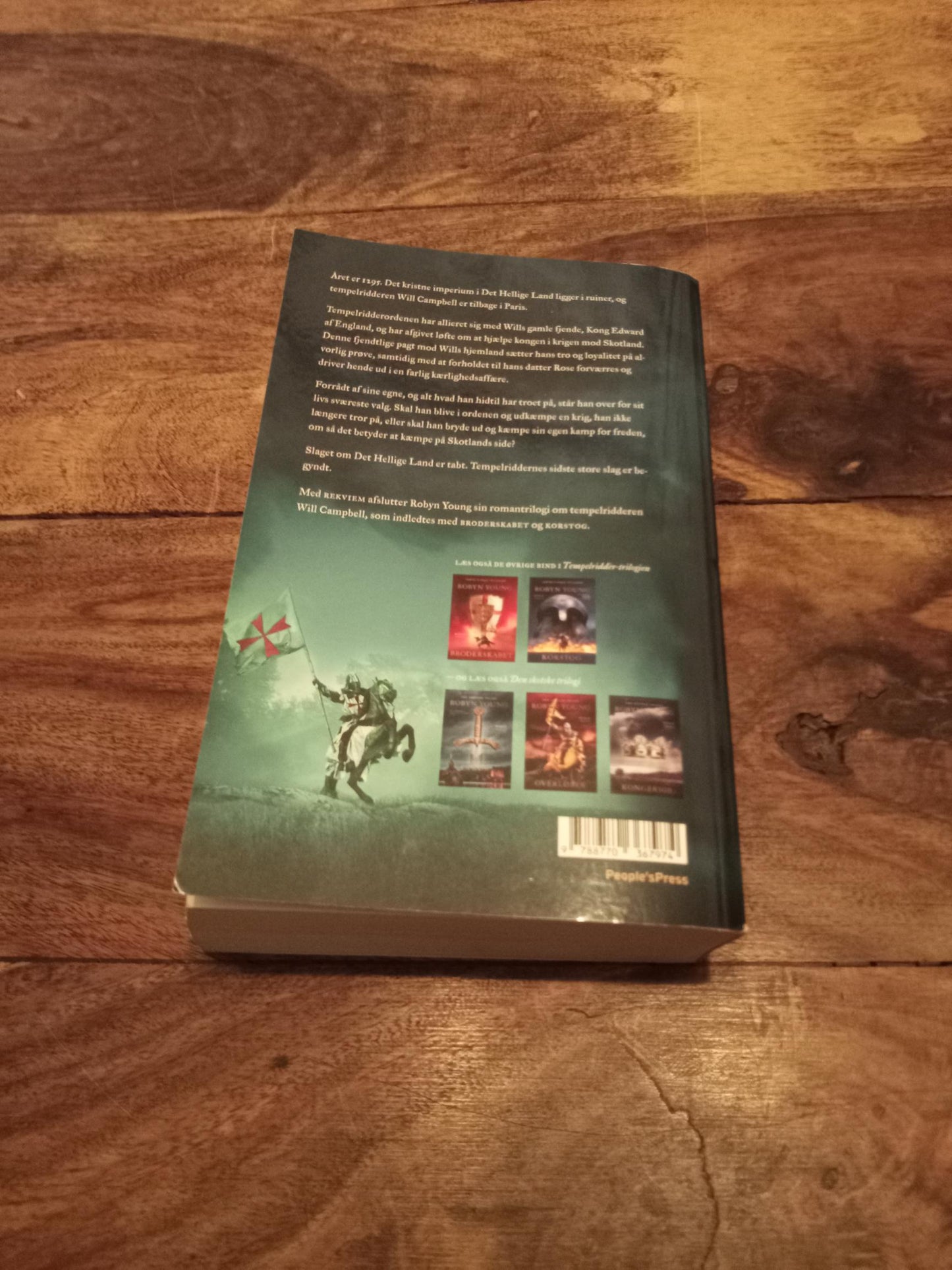 Rekviem Robyn Young People´s Press 2020