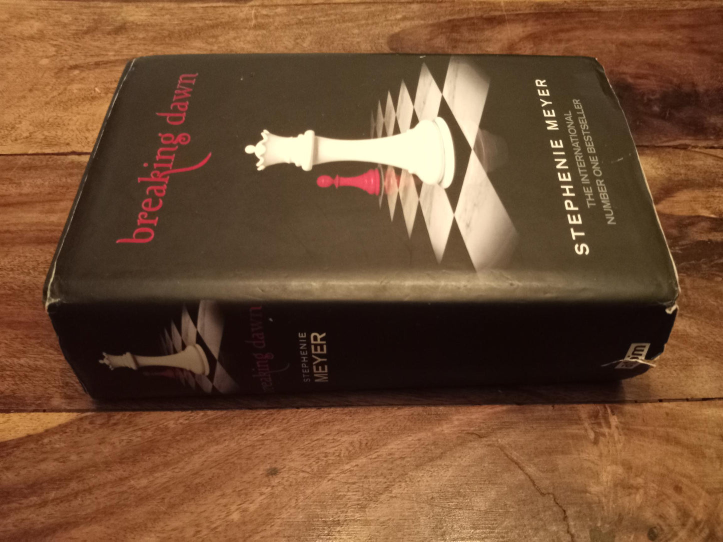 Breaking Dawn Twilight Book 4 Stephenie Meyer Atom 2010