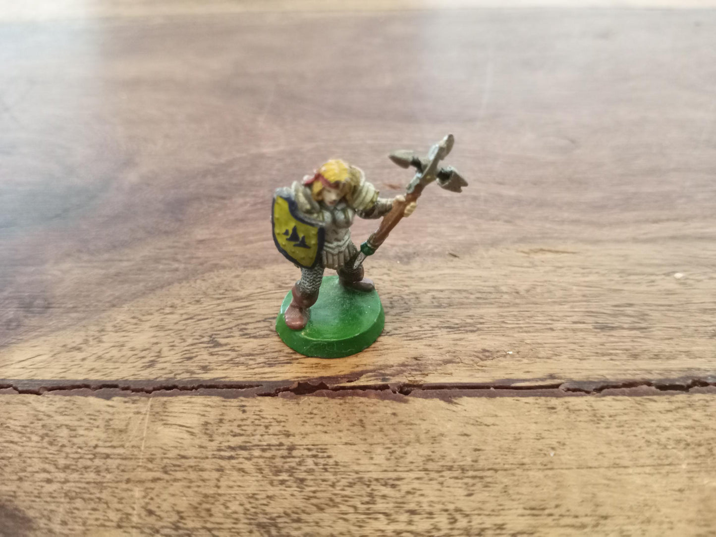 Ral Partha 11-006 Female Dwarf Fighter AD&D Miniatures Metal