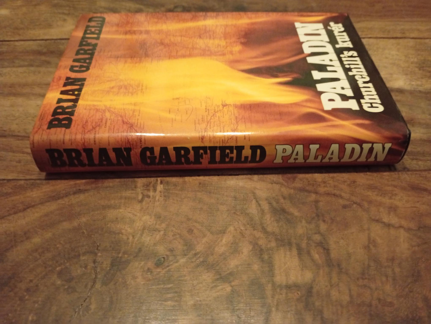 Paladin Churchills kurér Brian Garfield Danske bogsamleres klub 1980