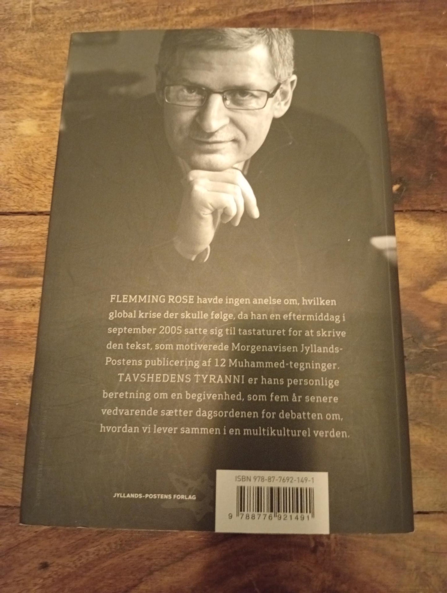 Tavshedens tyranni Flemming RoseJyllands-Postens Forlag 2010