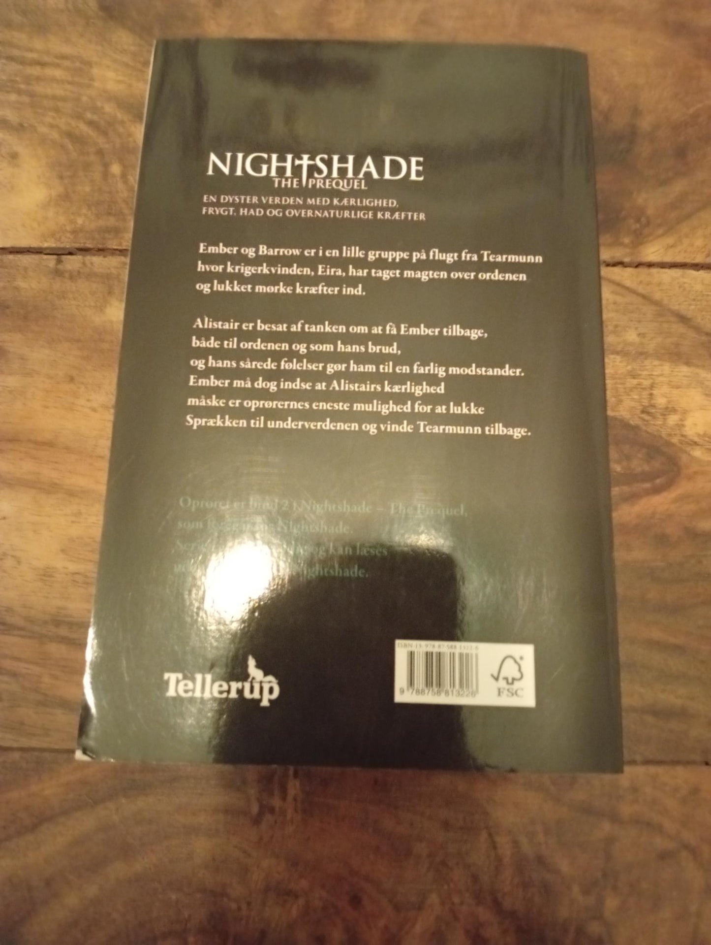 Nightshade The prequel Oprøret Andrea Cremer 2014
