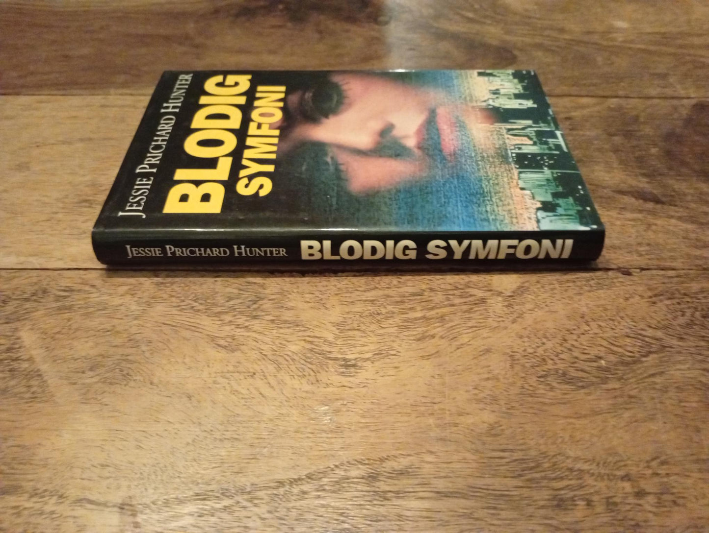 Blodig symfoni Jessie Prichard Hunter