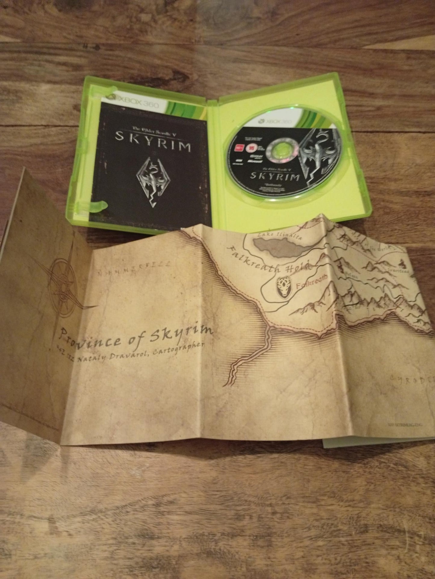 Xbox 360 The Elder Scrolls V Skyrim Manual & Map 2011