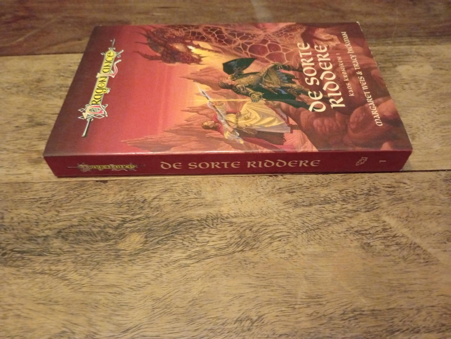 DragonLance De sorte riddere Margaret Weis & Tracy Hickman 1997
