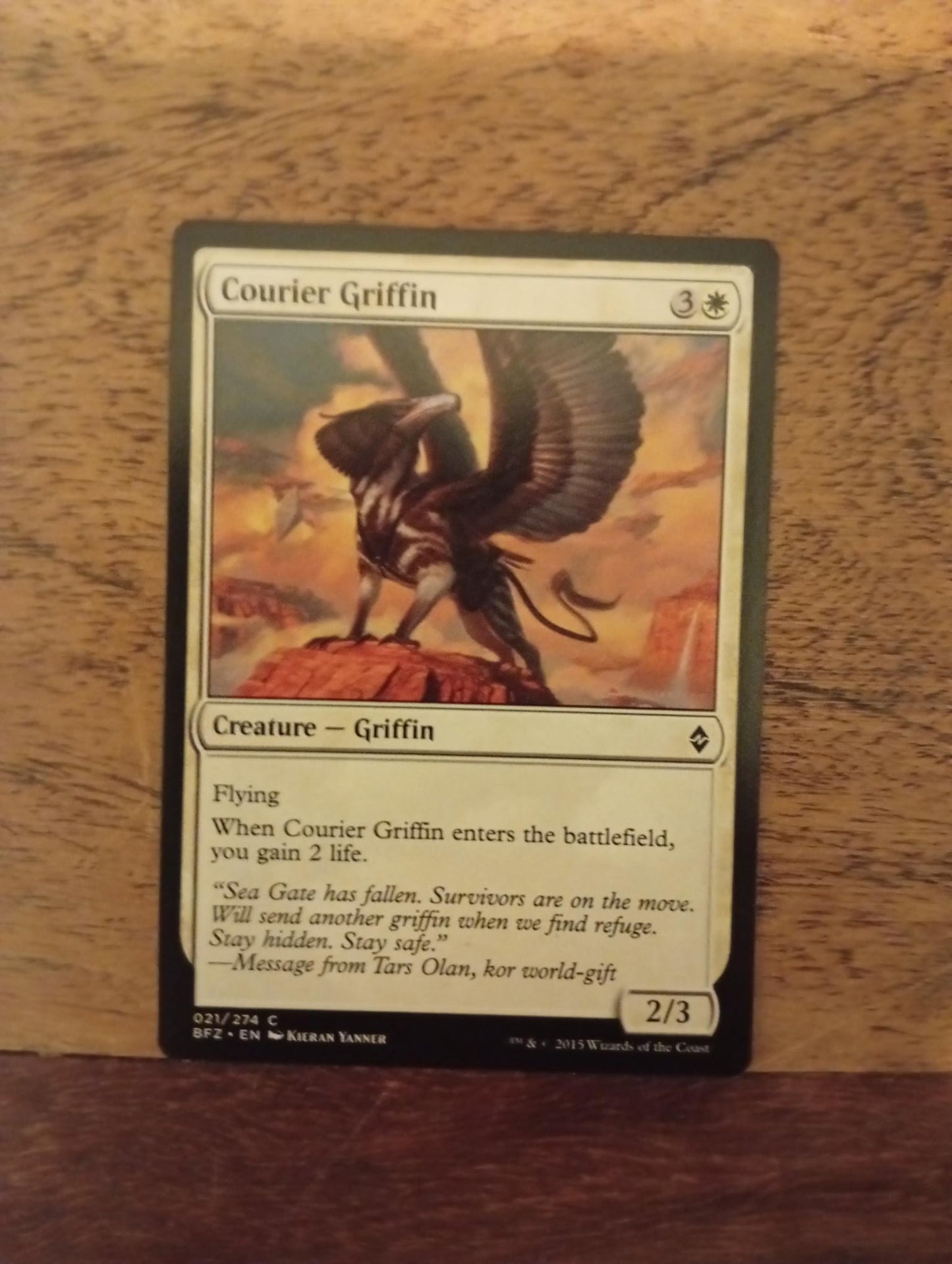 Magic The Gathering Courier Griffin 21/274 Battle for Zendikar