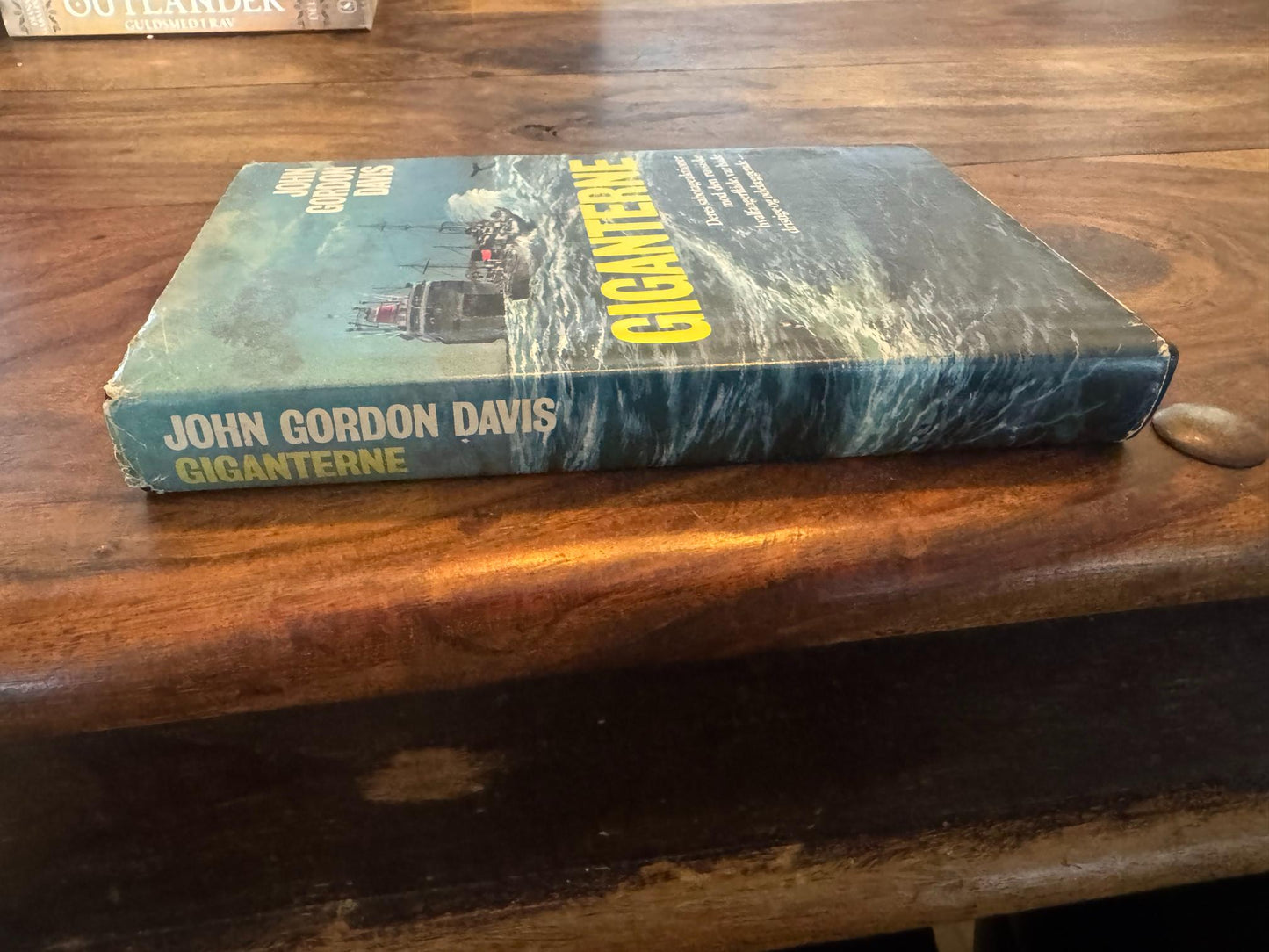 Giganterne John Gordon Davis