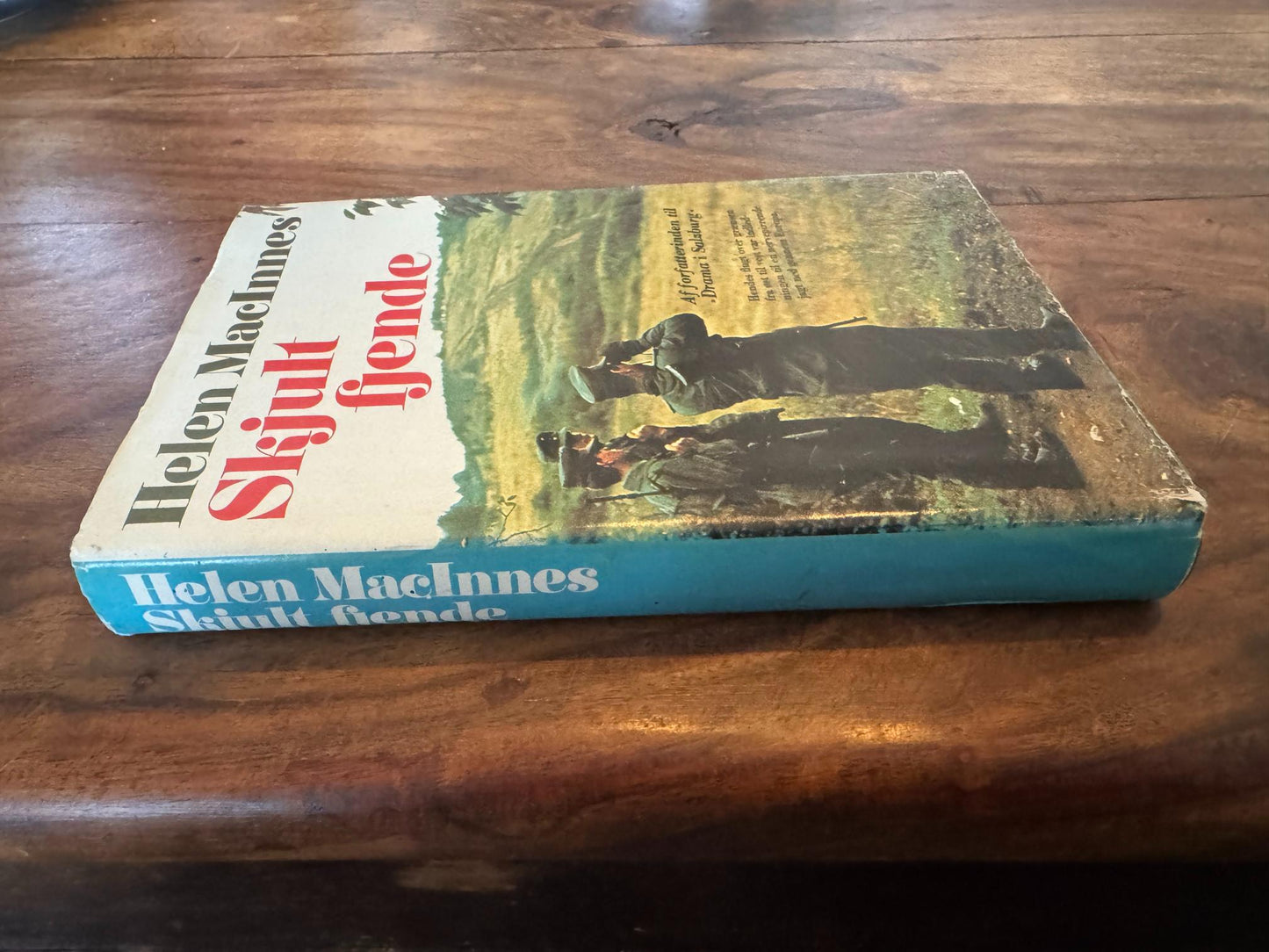 Skjult fjende Helen MacInnes