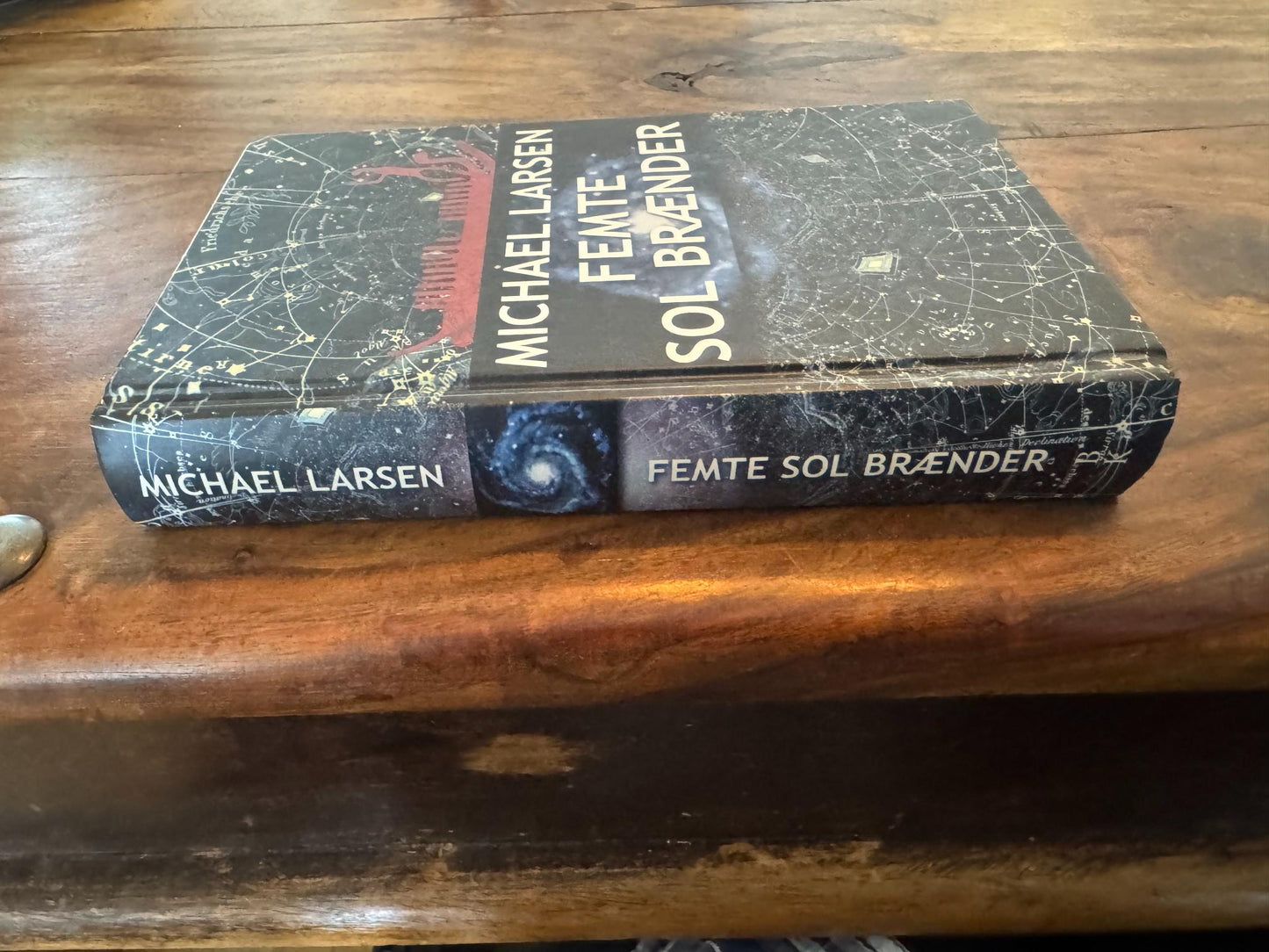 Femte sol brænder Michael Larsen