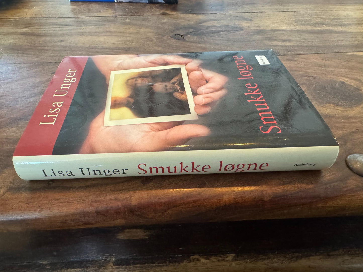 Smukke løgne Lisa Unger