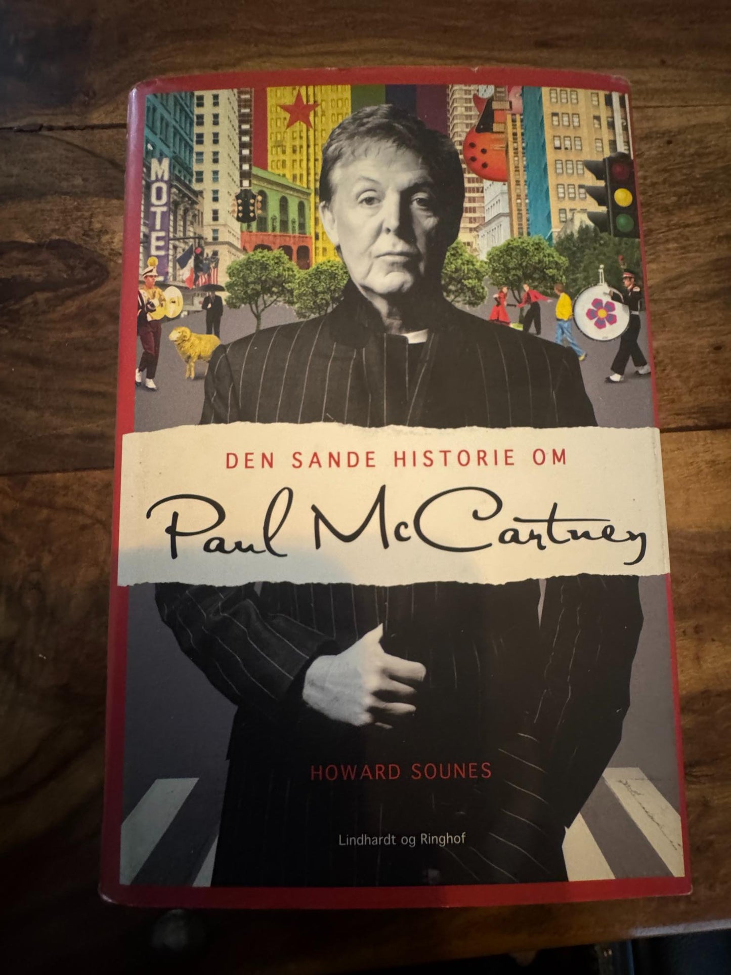Den sande historie om Paul McCartney Howard Sounes Lindhardt og Ringhof 2010