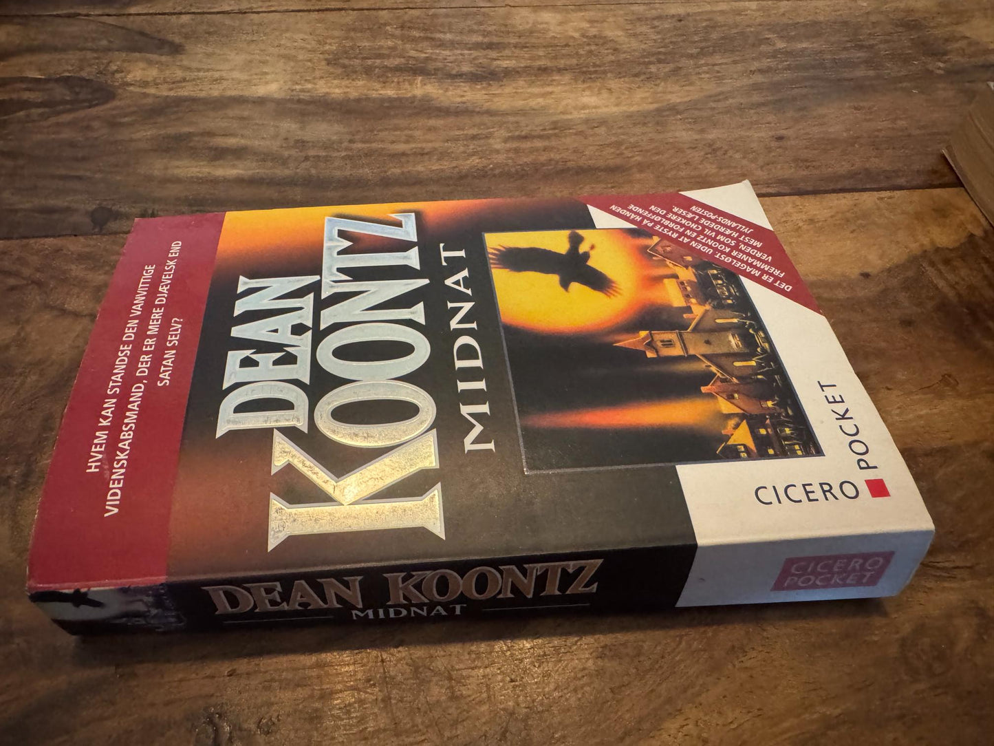 Midnat Dean R. Koontz 2001