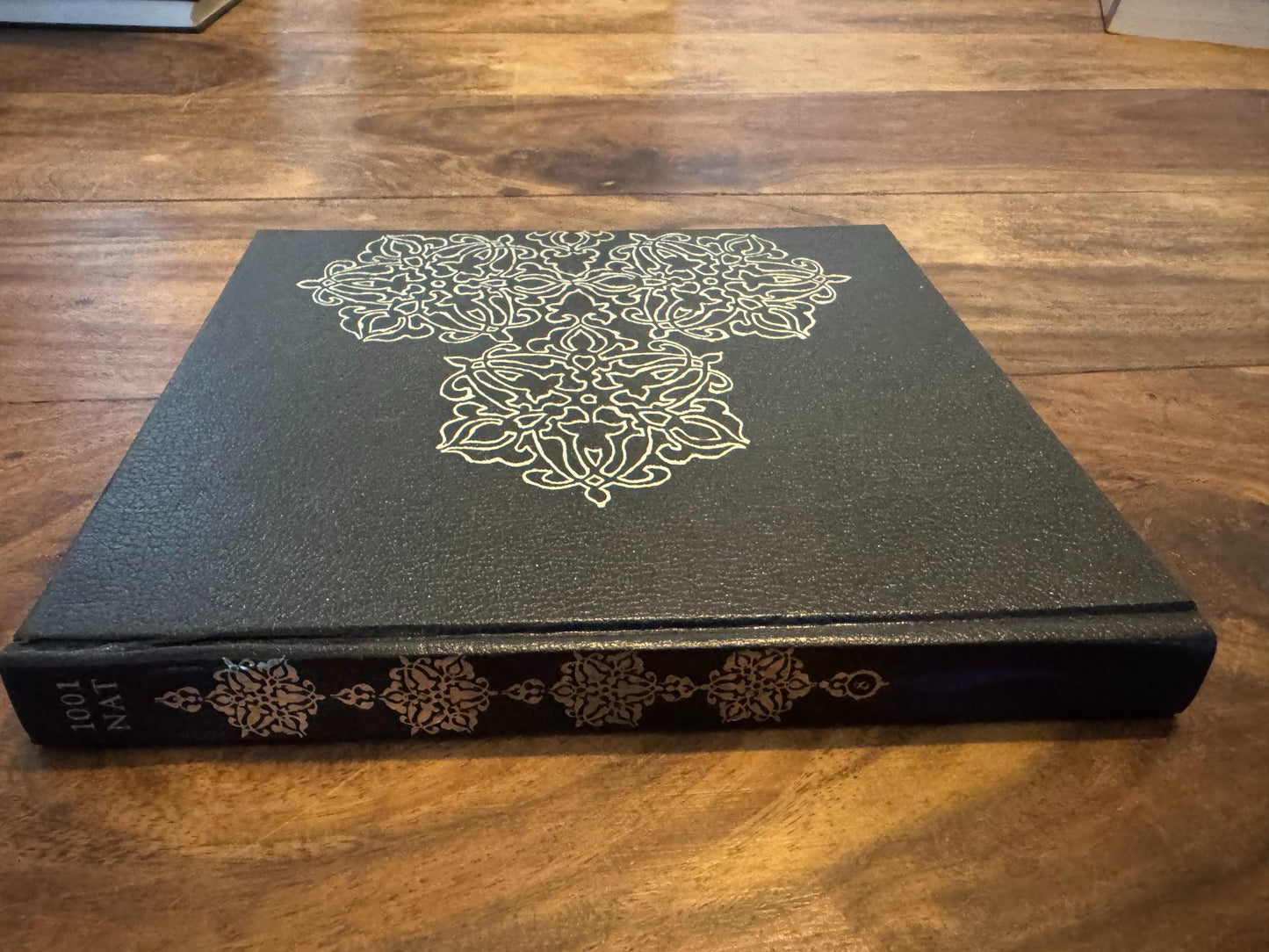 1001 Nat #8 bind på dansk ved Mogens Boisen Hardback Lademann