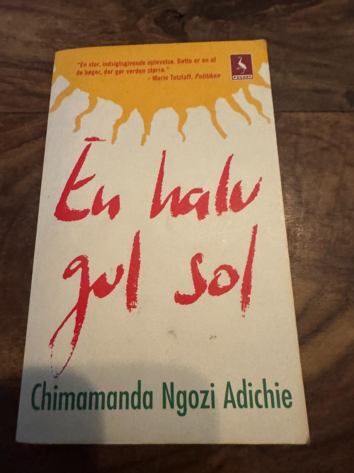 En halv gul sol Chimamanda Ngozi Adichie