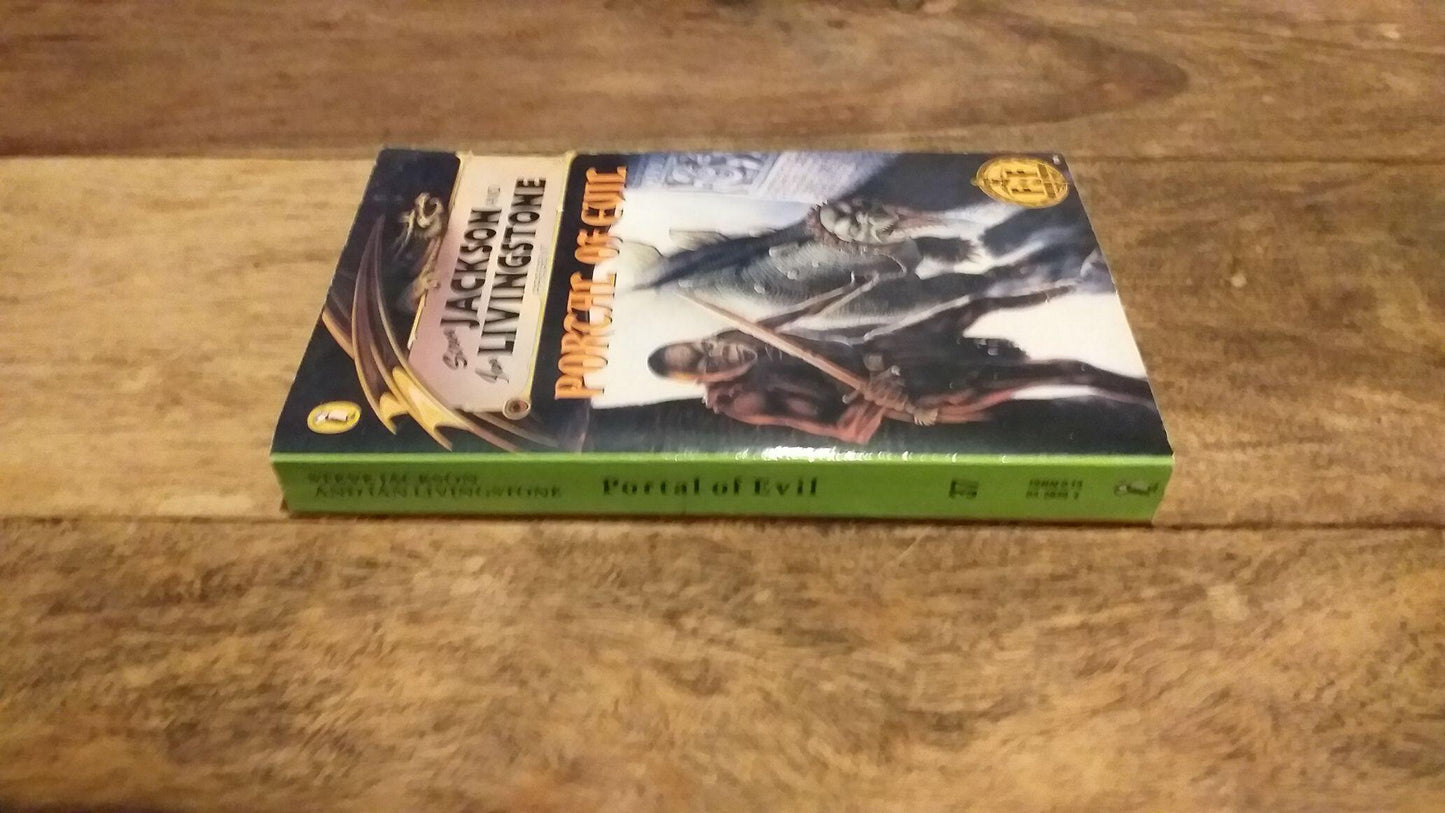 Portal Of Evil Fighting Fantasy #37 Ian Livingstone - Steve Jackson - books