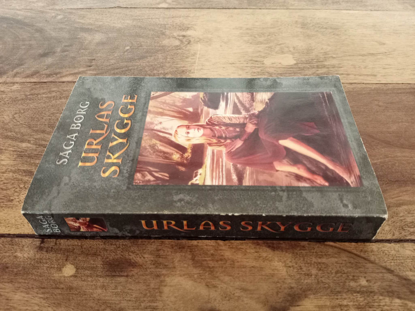 Urlas Skygge Jarastavens vandring #4 Saga Borg Lindhardt og Ringhof 2002