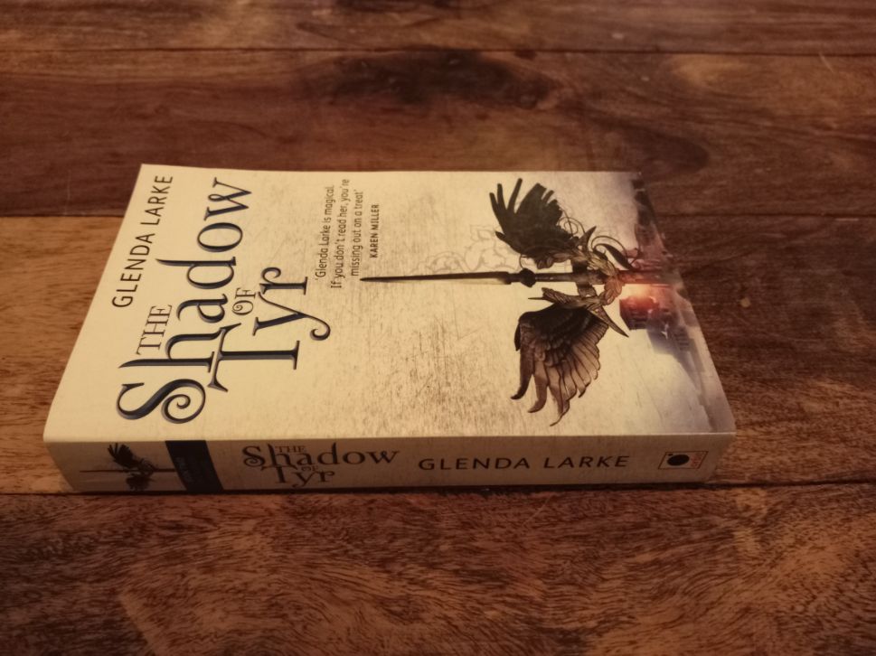 The Shadow Of Tyr Mirage Makers #2 Glenda Larke 2007