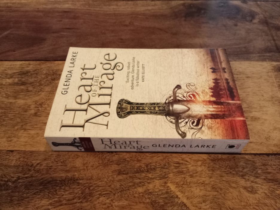 Heart of the Mirage The Mirage Makers #1 Glenda Larke 2016