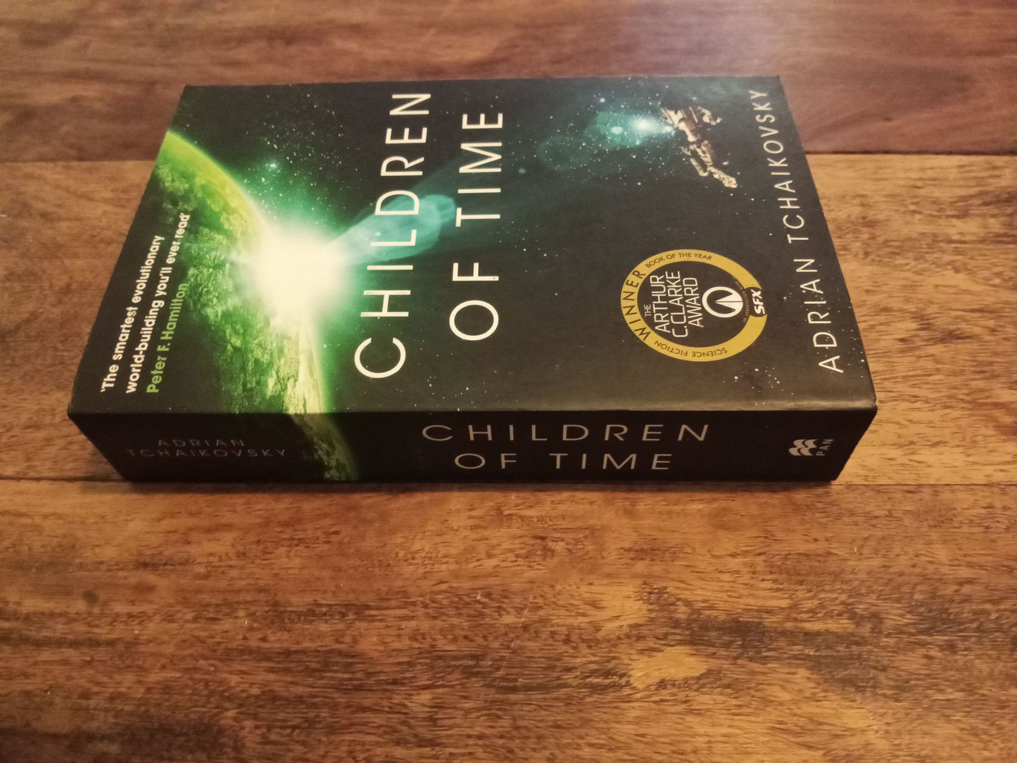 Children of Time Adrian Tchaikovsky 2016