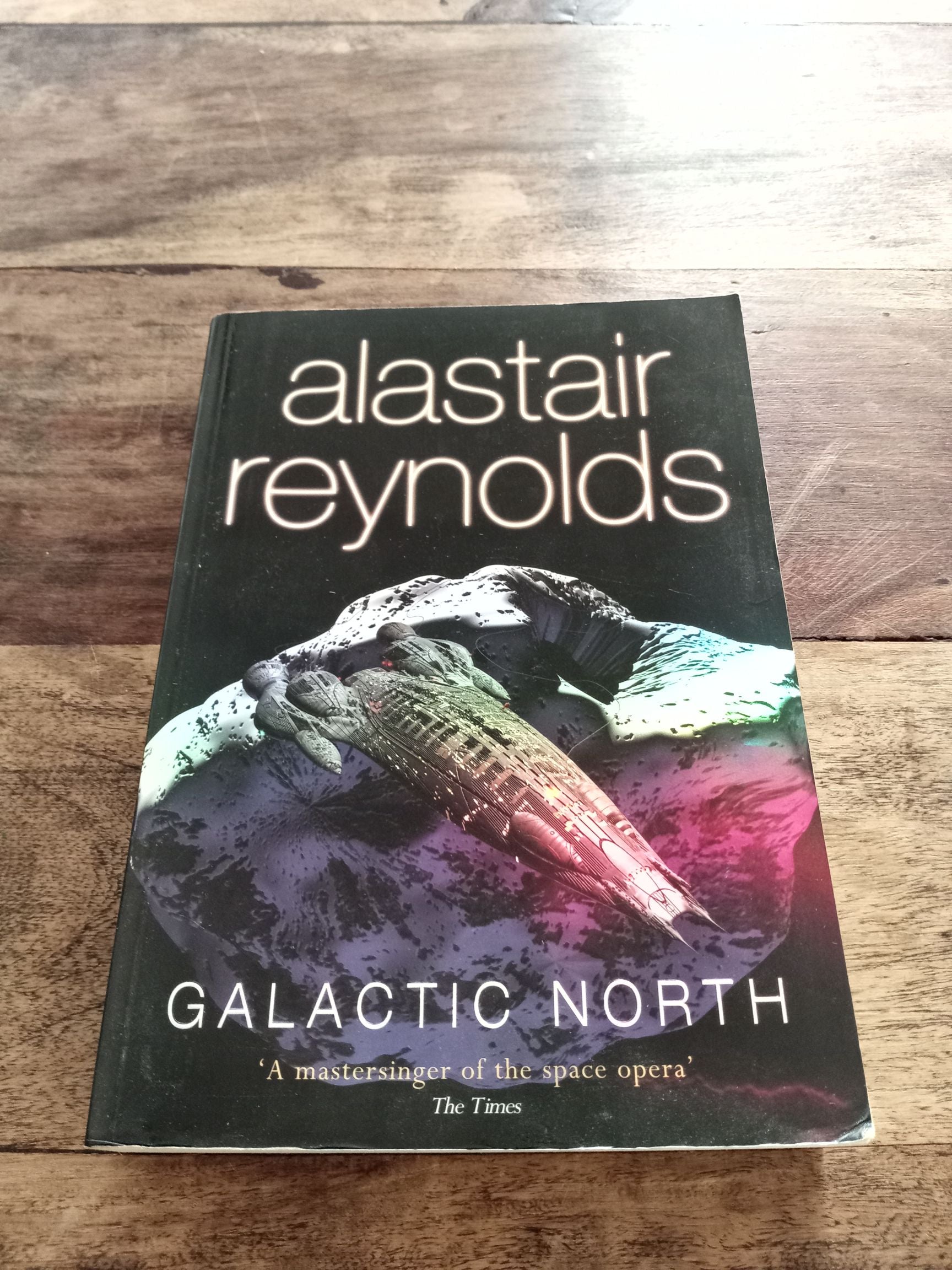 Revelation Space (Revelation Space, #1) by Alastair Reynolds