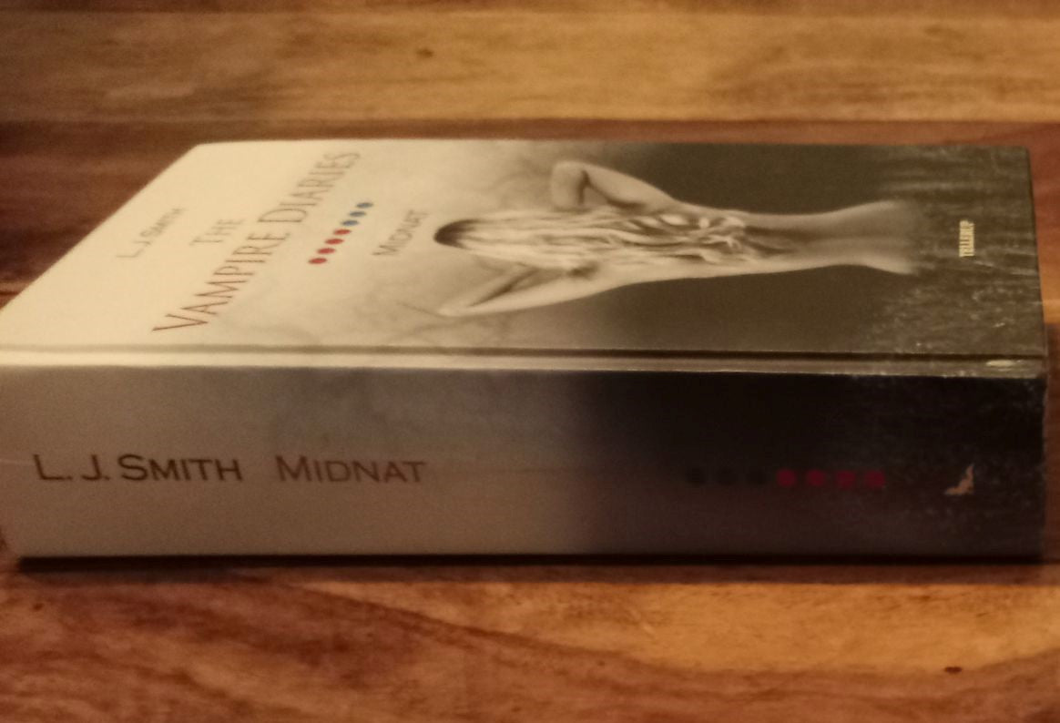 The Vampire Diaries Midnat The Vampire Diaries #7 L. J. Smith 2011