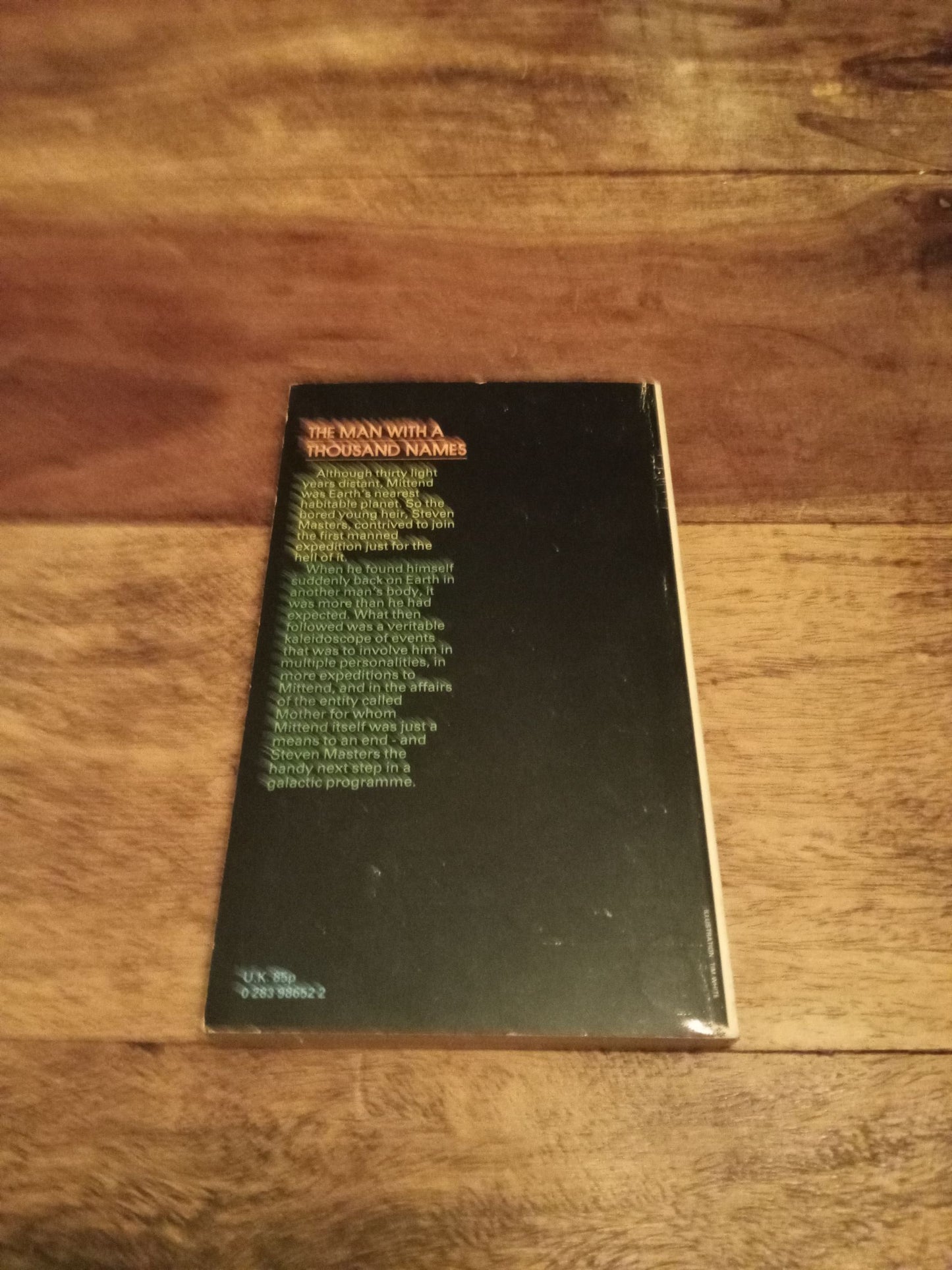 The Man With A Thousand Names A. E. van Vogt 1975